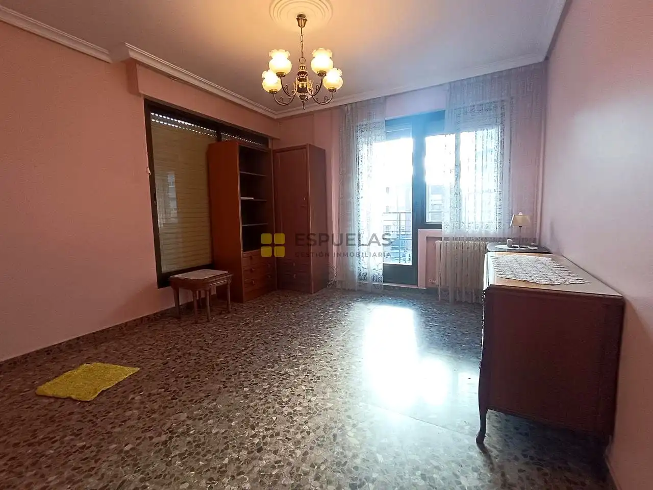 Habitación de Piso en venta en Arnedo con Calefacción, Terraza y Trastero
