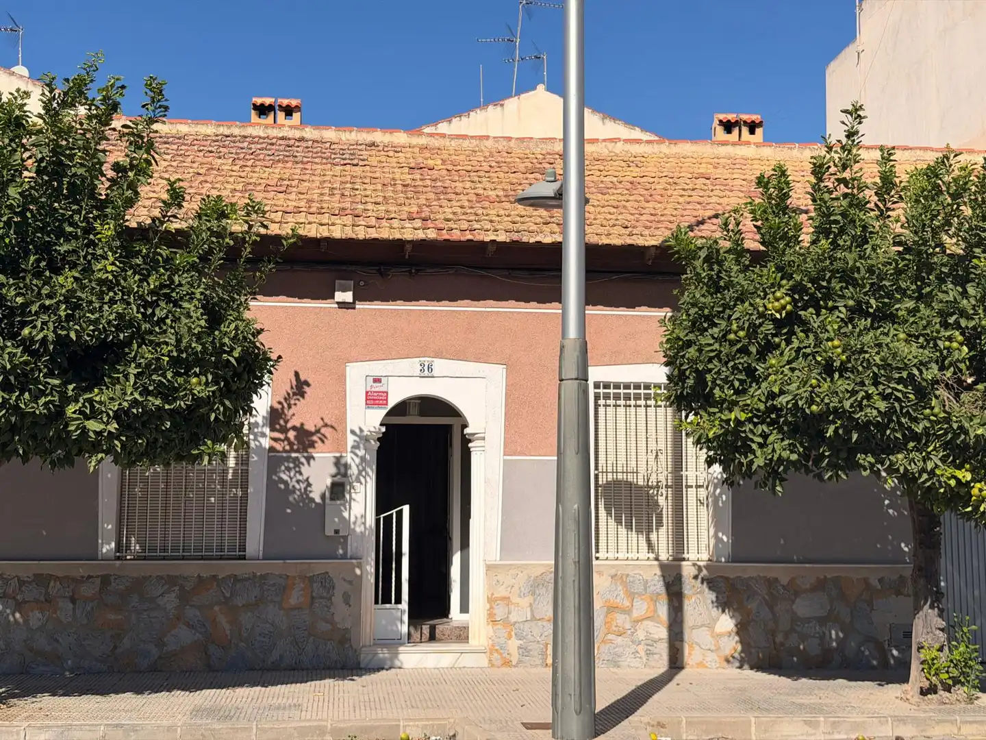 Vista exterior de Casa adosada en venta en Almoradí, Alicante