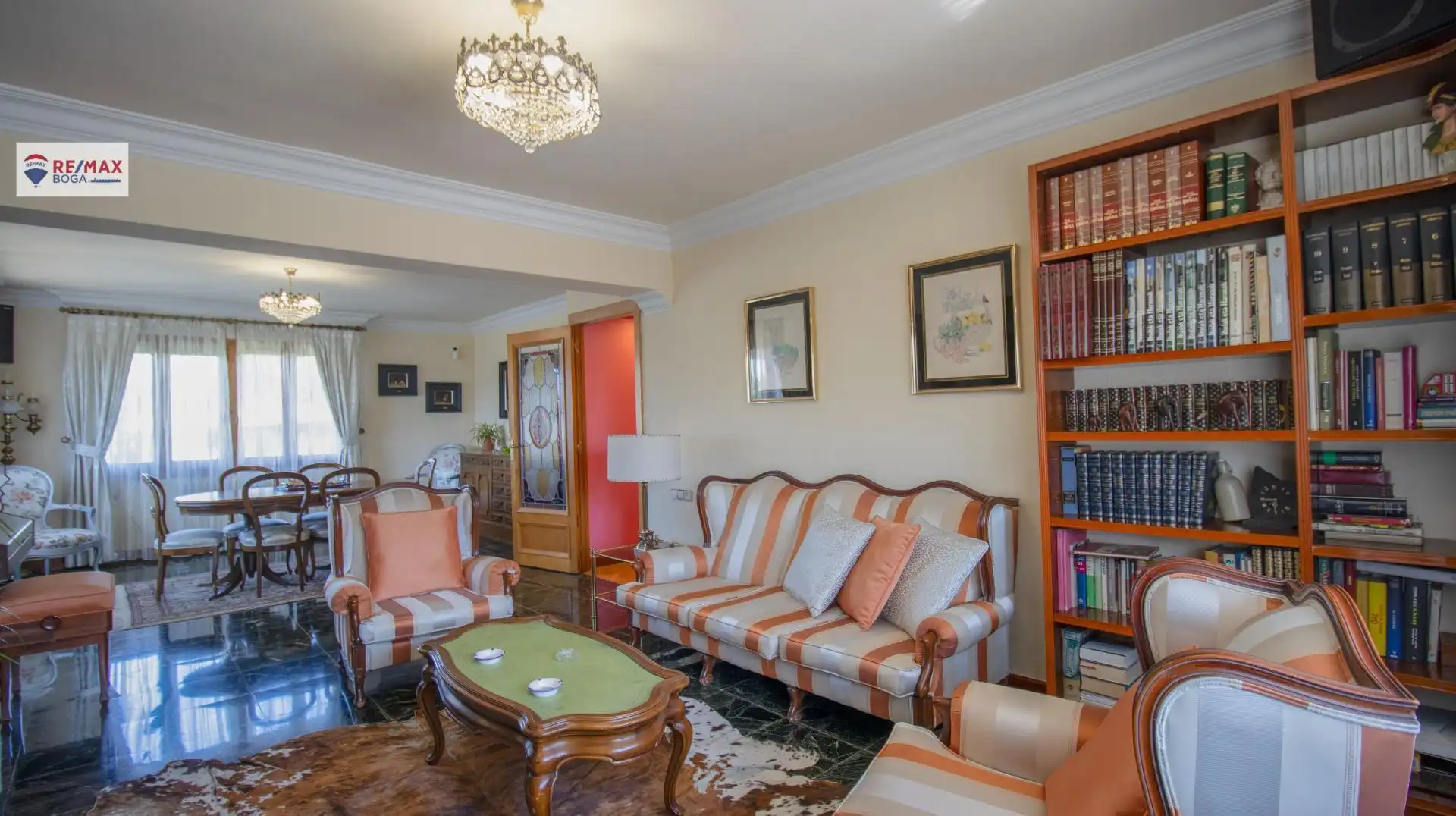 Sala d'estar de Casa o xalet en venda en Oyón-Oion amb Aire condicionat, Jardí privat i Parquet