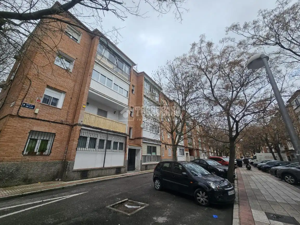 Exterior view of Flat for sale in Madrid  with Heating