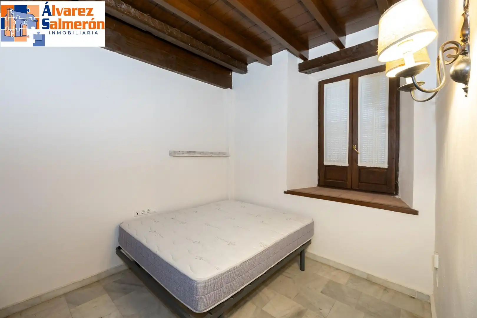 Habitación de Apartamento en venta en Granada
