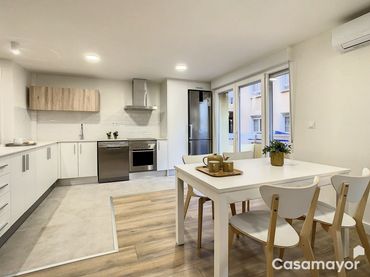 Flat with lift to rent in Carrer Colon 21
