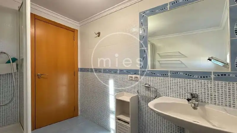 Bathroom of Houses for sale in Turís  with Air Conditioner, Heating and Private garden