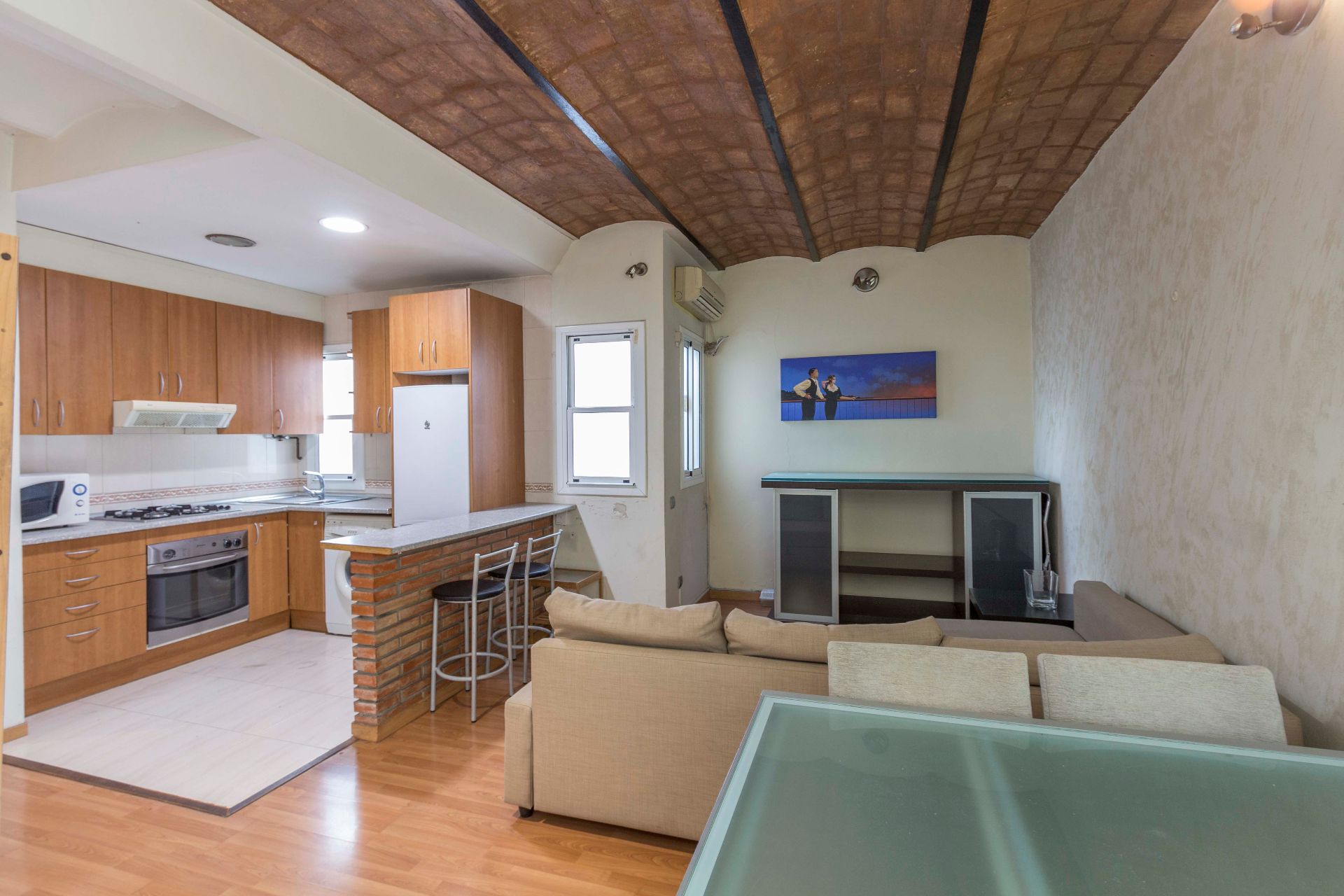 Living room of Flat for sale in  Barcelona Capital  with Air Conditioner, Heating and Parquet flooring