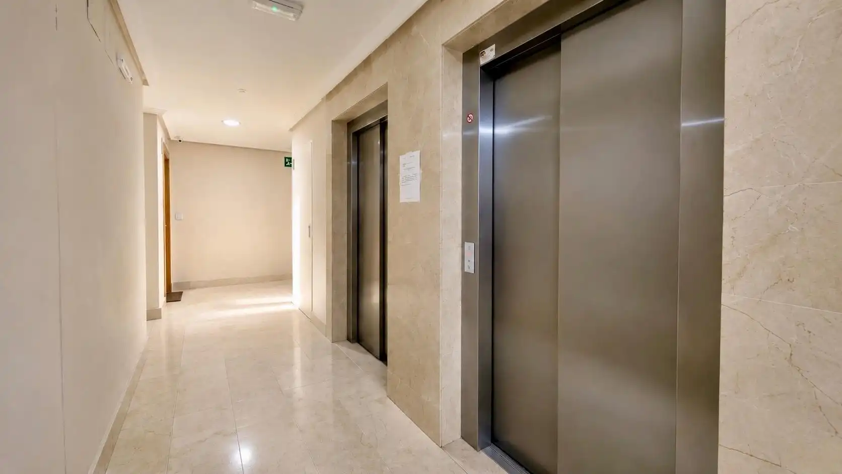 Planta baja en venta en Paterna con Aire acondicionado, Calefacción y Jardín privado