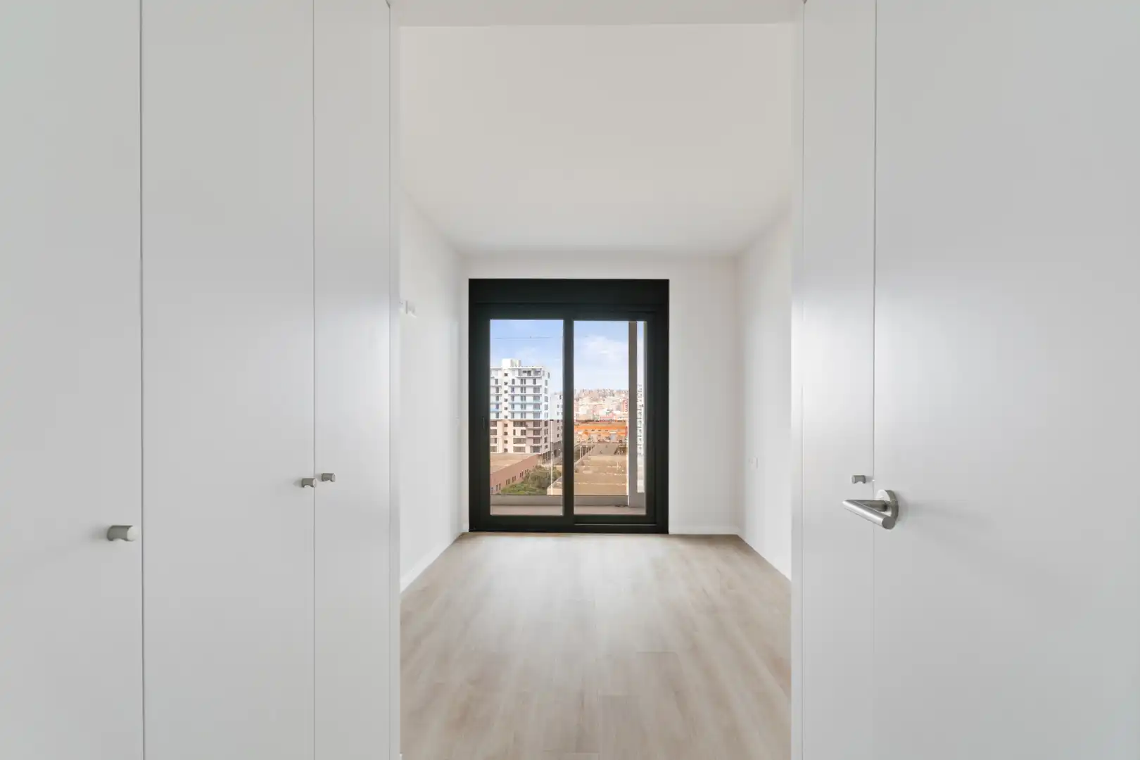 Habitación de Piso de alquiler en Badalona con Aire acondicionado, Terraza y Trastero