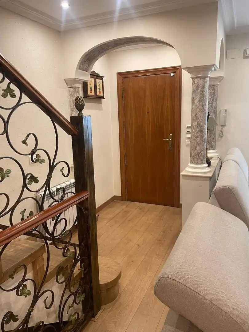 Casa adosada en venda en Elche / Elx amb Aire condicionat, Calefacció i Jardí privat