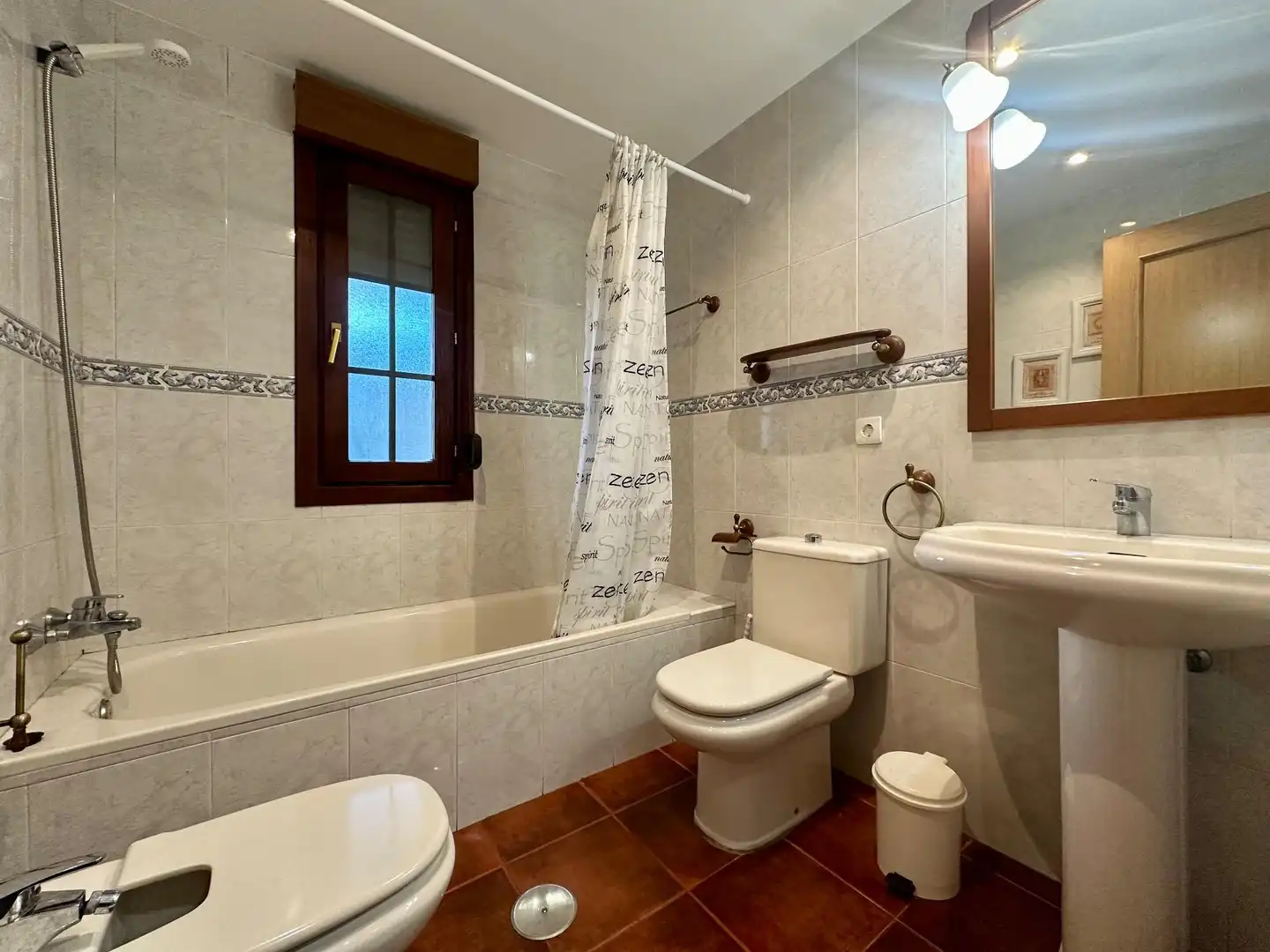 Baño de Casa o chalet en venta en Oencia con Aire acondicionado, Calefacción y Terraza