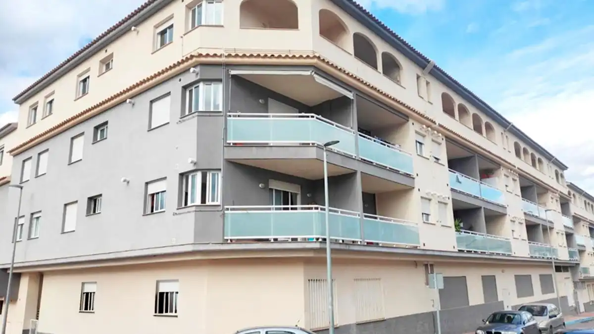 Einzelparkplatz zum Verkauf in Carrer Serretes