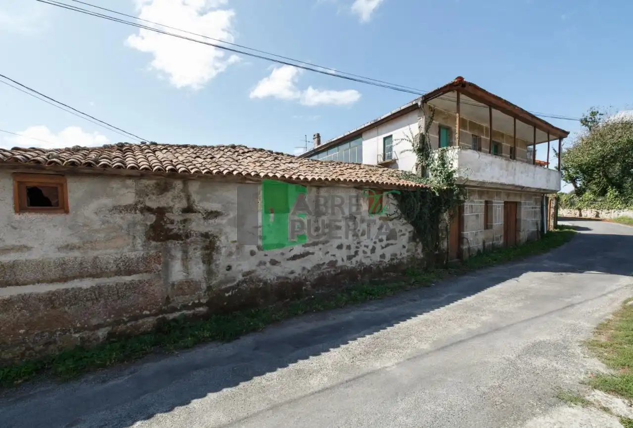 Casa amb terrassa en venda a Amoeiro, imagen 6