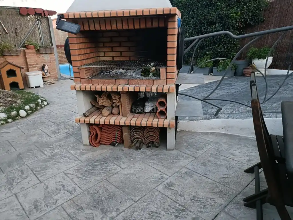 Jardí de Casa o xalet en venda en Rubí amb Aire condicionat i Piscina