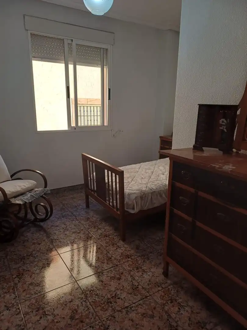 Dormitori de Casa o xalet en venda en Casco Urbano