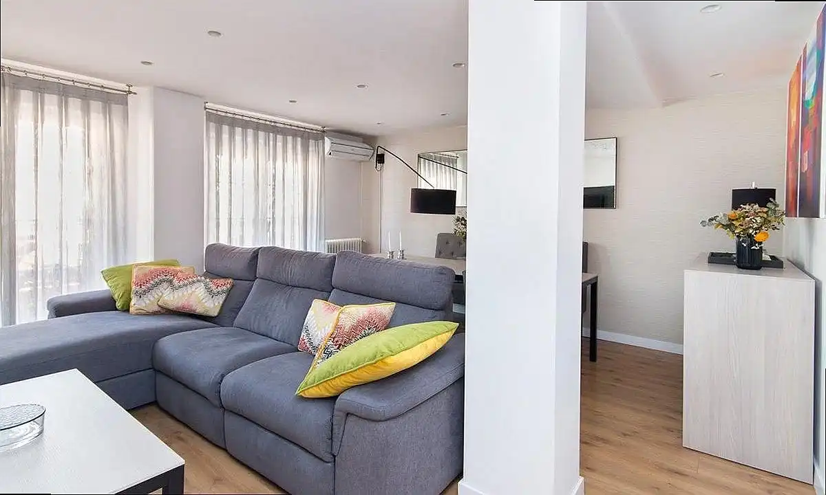 Wohnzimmer von Wohnung zur Miete in Casco Histórico