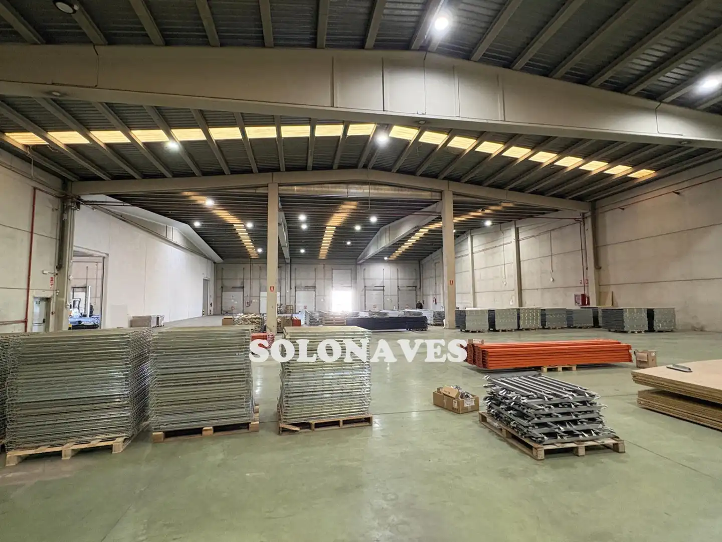 Nave industrial de alquiler en La Muela