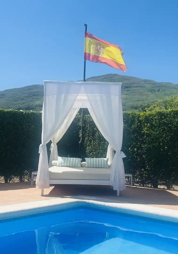 Terrassa de Finca rústica en venda en Cuacos de Yuste amb Aire condicionat, Jardí privat i Traster