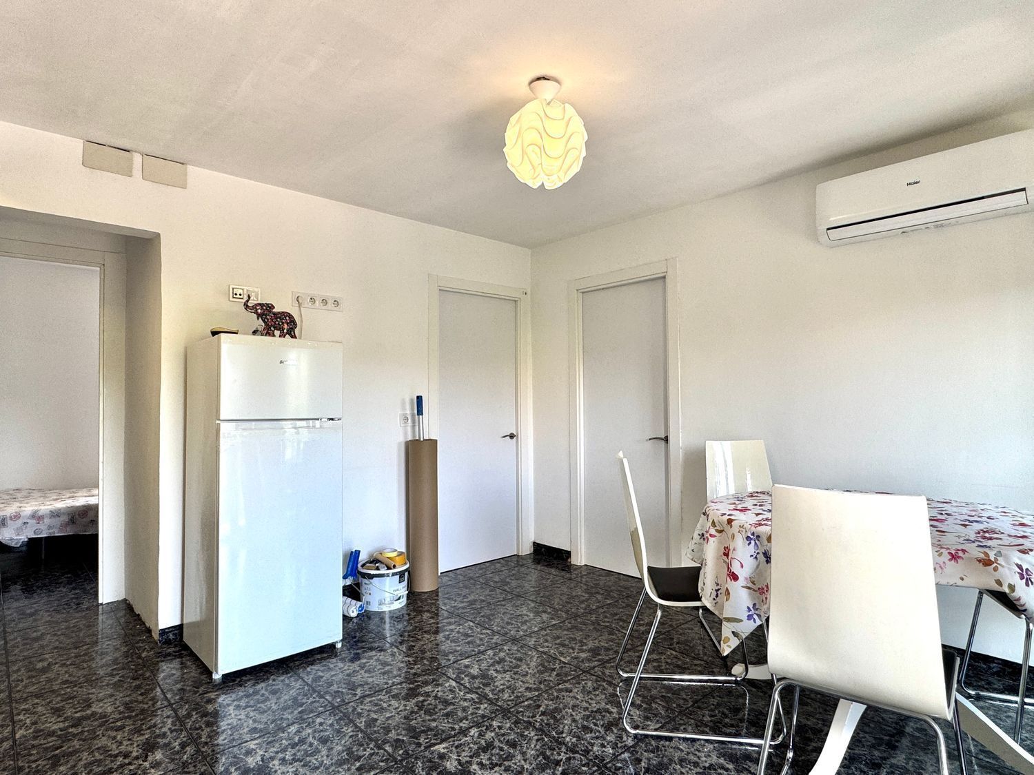 Kitchen of Flat for sale in Girona Capital
