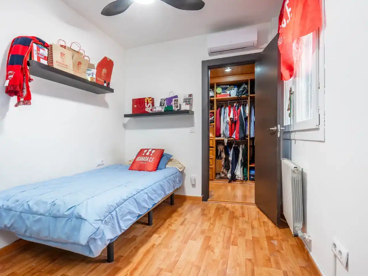 Habitación de Piso en venta en Granada con Aire acondicionado, Parquet y Trastero