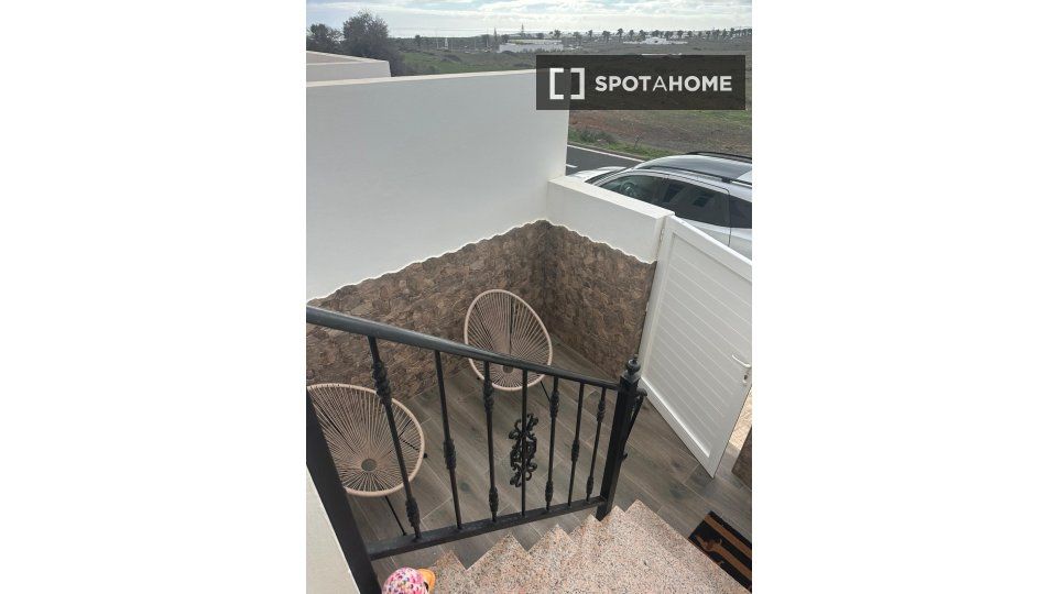 Balcony of Apartment to share in Arrecife  with Air Conditioner, Terrace and Furnished