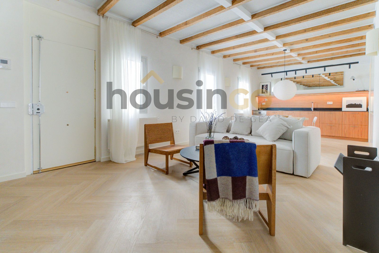 Living room of Flat for sale in  Madrid Capital  with Air Conditioner, Heating and Furnished