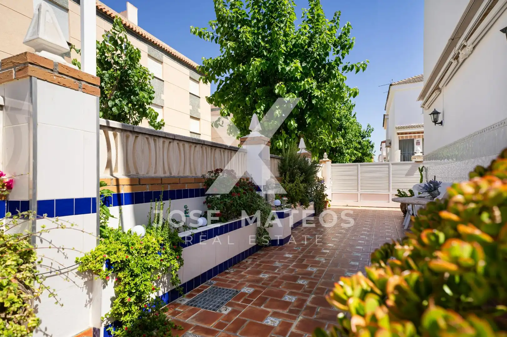 Vista exterior de Casa adosada en venta en Oropesa del Mar / Orpesa