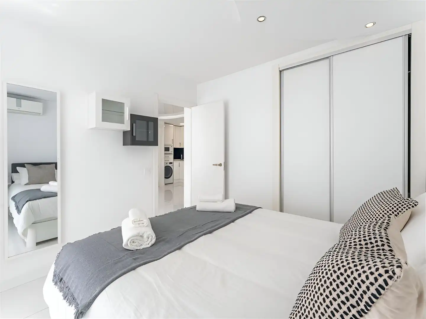 Apartament amb piscina en venda a Solymar, imagen 13