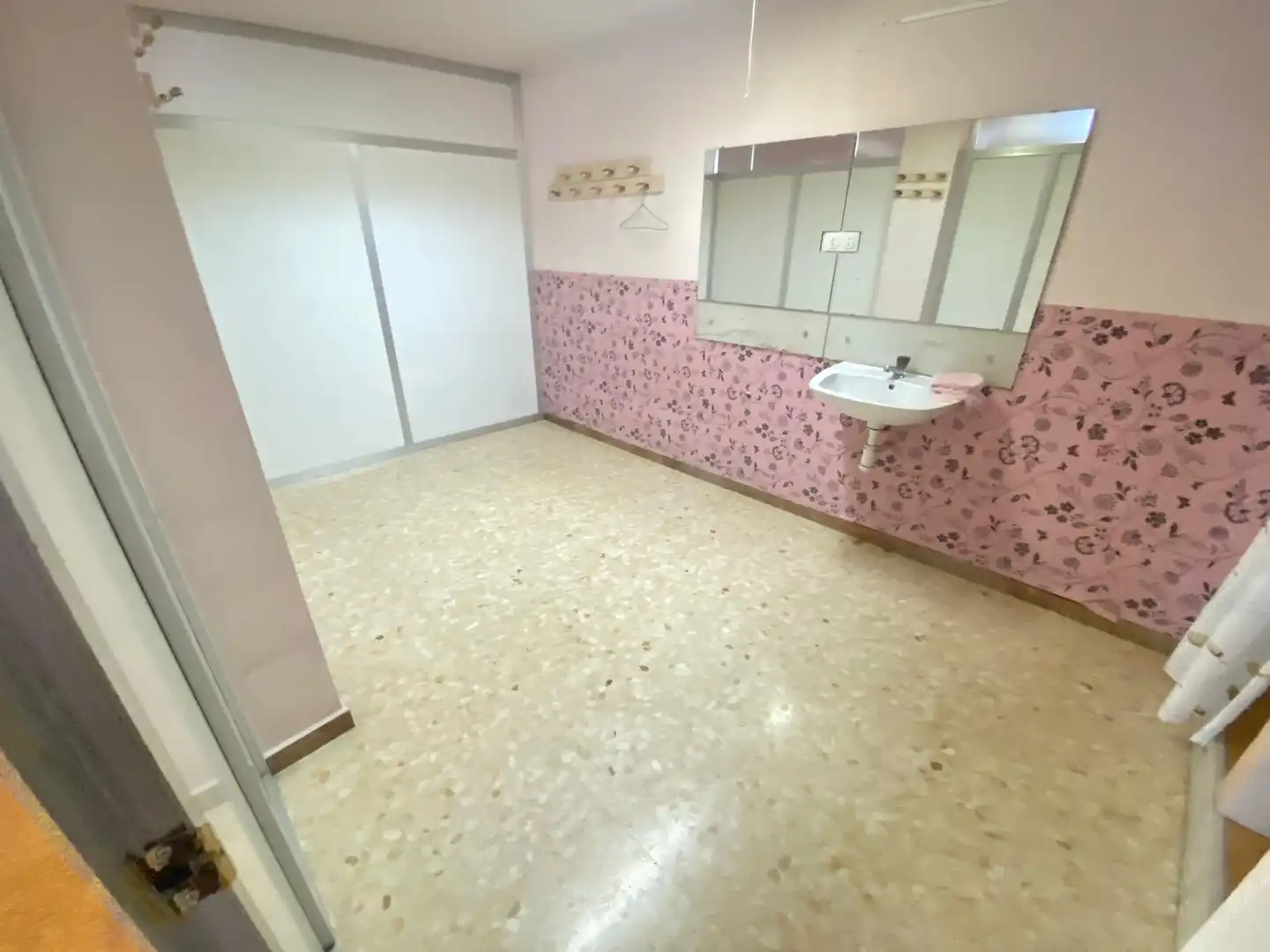 Bany de Local de lloguer en Sabadell amb Aire condicionat