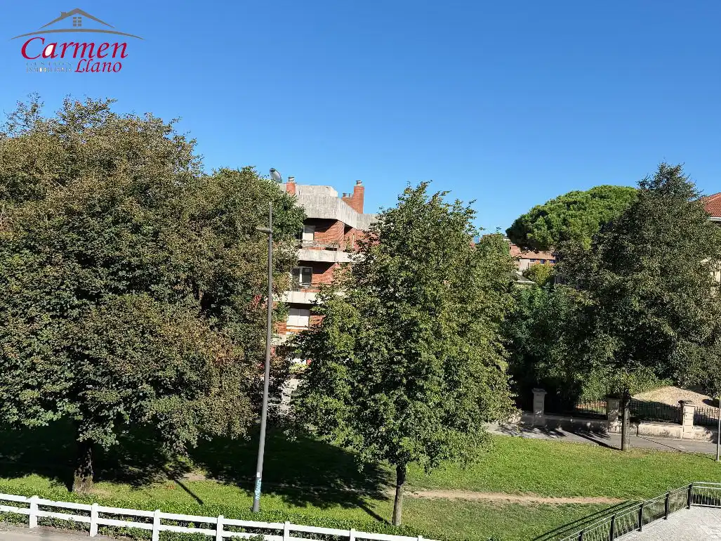 Vista exterior de Dúplex en venda en Getxo  amb Calefacció, Terrassa i Traster