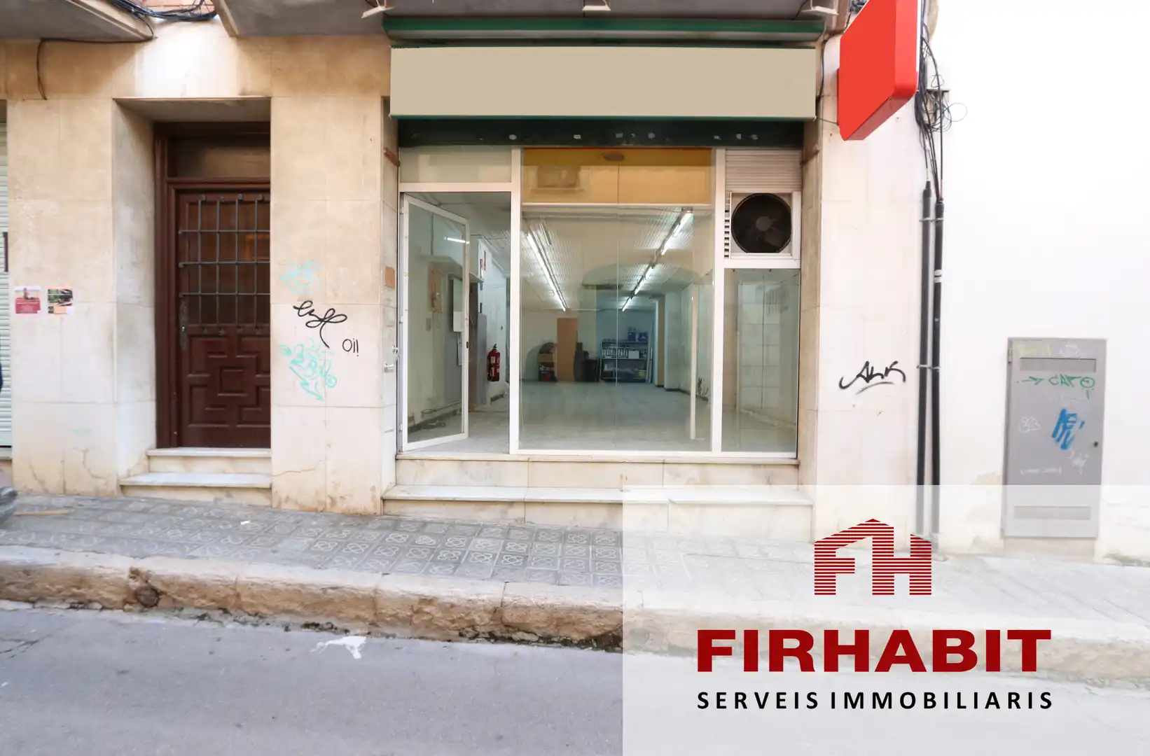 Local commercial à vendre à Centre