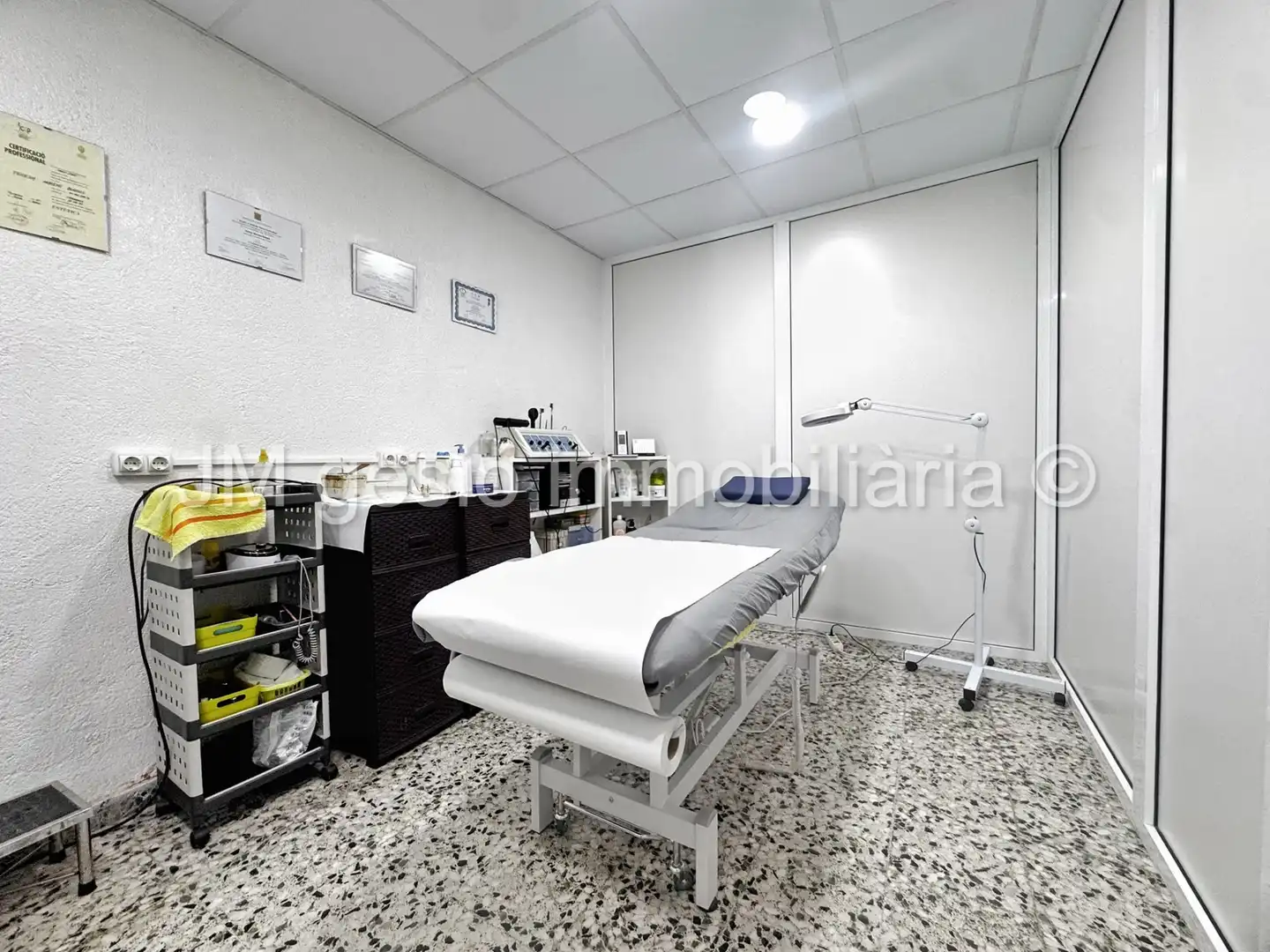 Houses for sale in Terrassa  with Air Conditioner, Heating and Terrace