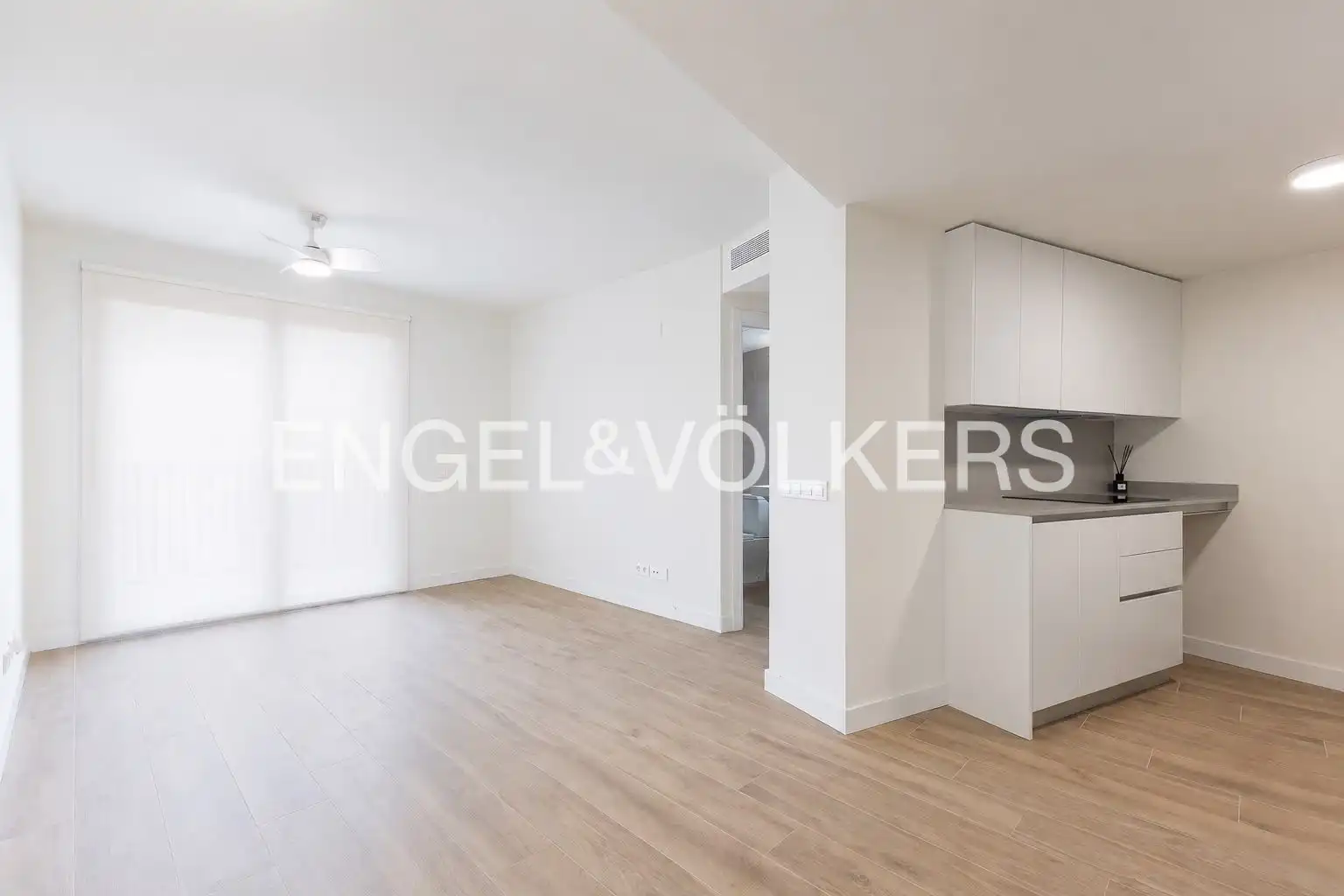 Flat for rent in Valencia  with Air Conditioner, Heating and Parquet flooring