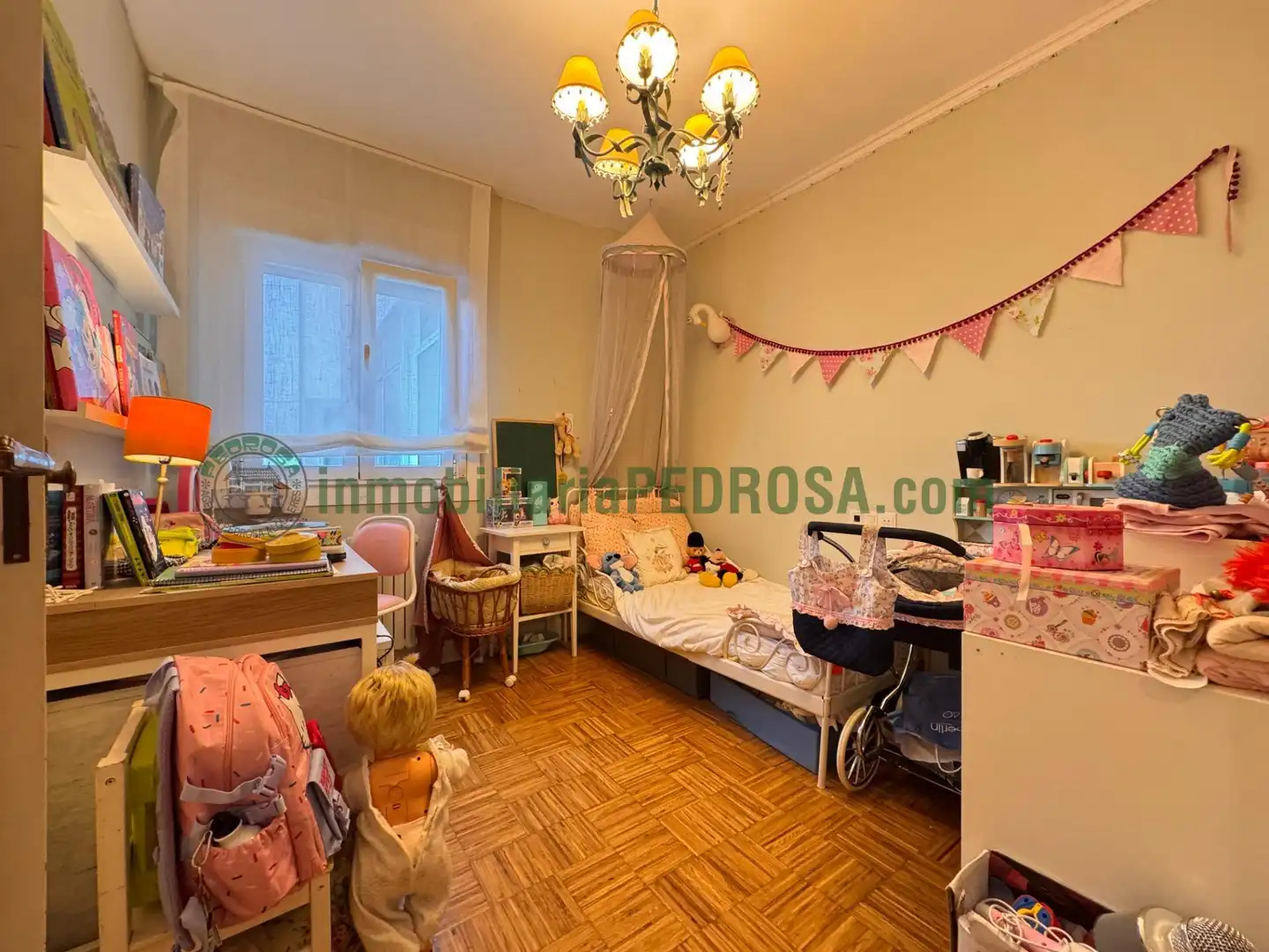 Habitación de Piso en venta en Pontevedra Capital  con Calefacción