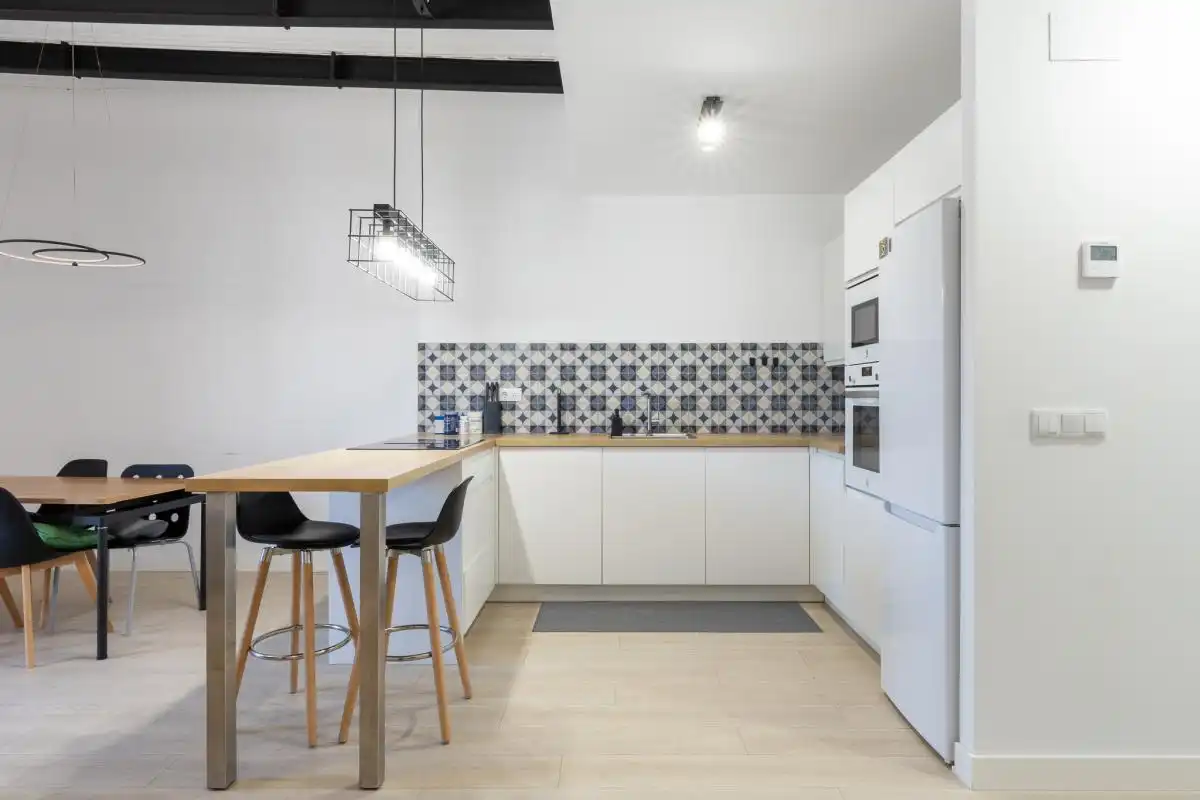 Piso en venta en C/ de Villena, El Pilar