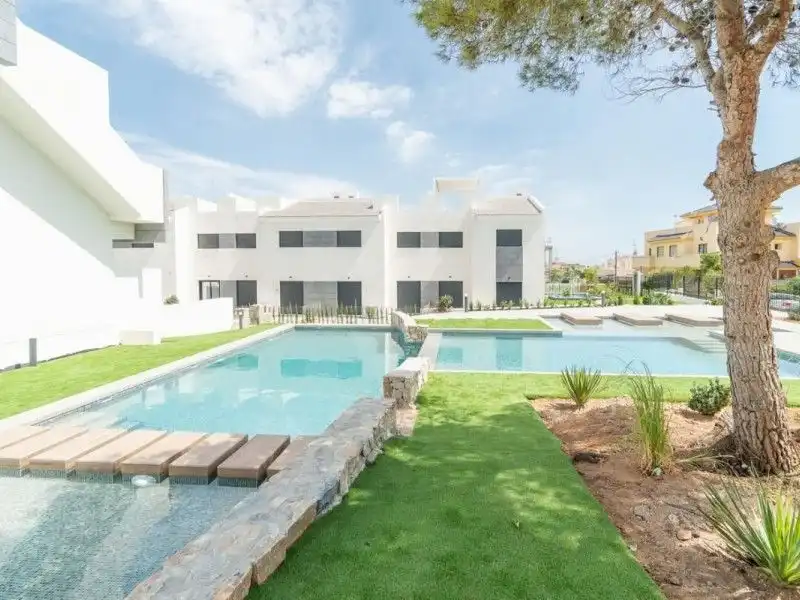 Houses for sale in Los Balcones - Los Altos