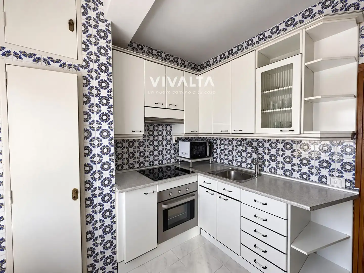 Flat with lift for sale in Vía Lusitana, imagen 3