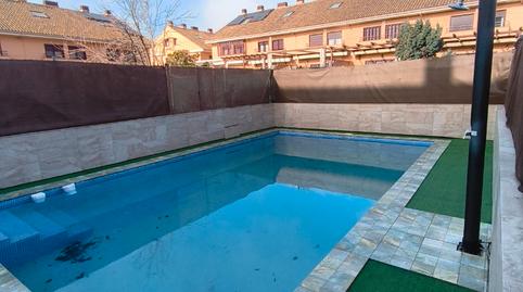 Foto 2 de Casa adosada en venda a Calle de Averroes, Universidad - Hospital, Fuenlabrada