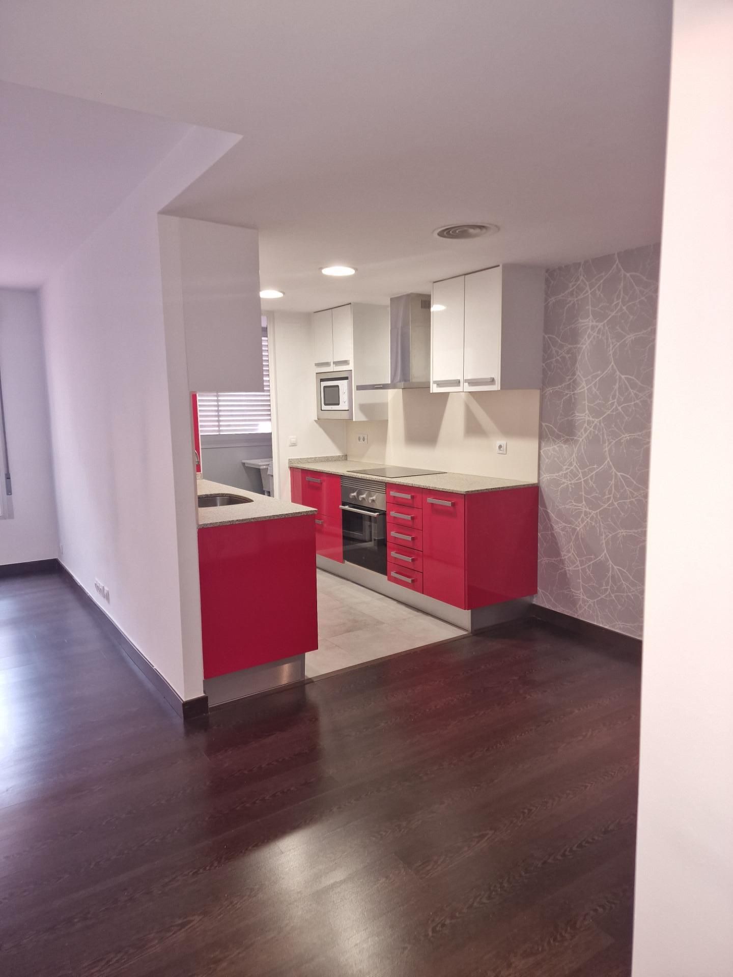 Flat for rent in Calle de Polo i Peyrolon, Mestalla