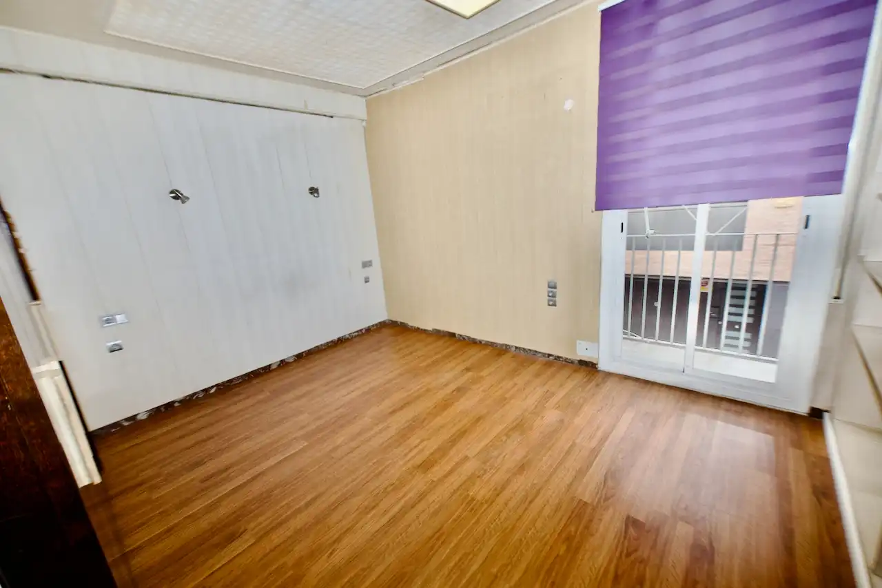 Dormitori de Casa o xalet en venda en Terrassa amb Aire condicionat, Calefacció i Jardí privat