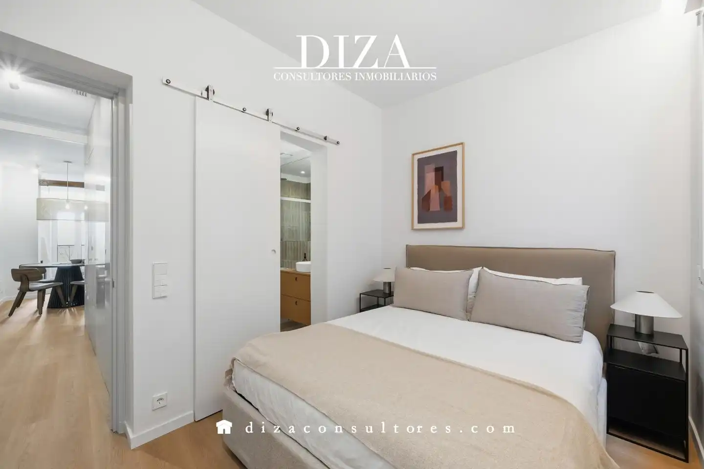 Dormitori de Apartament en venda en Madrid amb Aire condicionat, Calefacció i Moblat