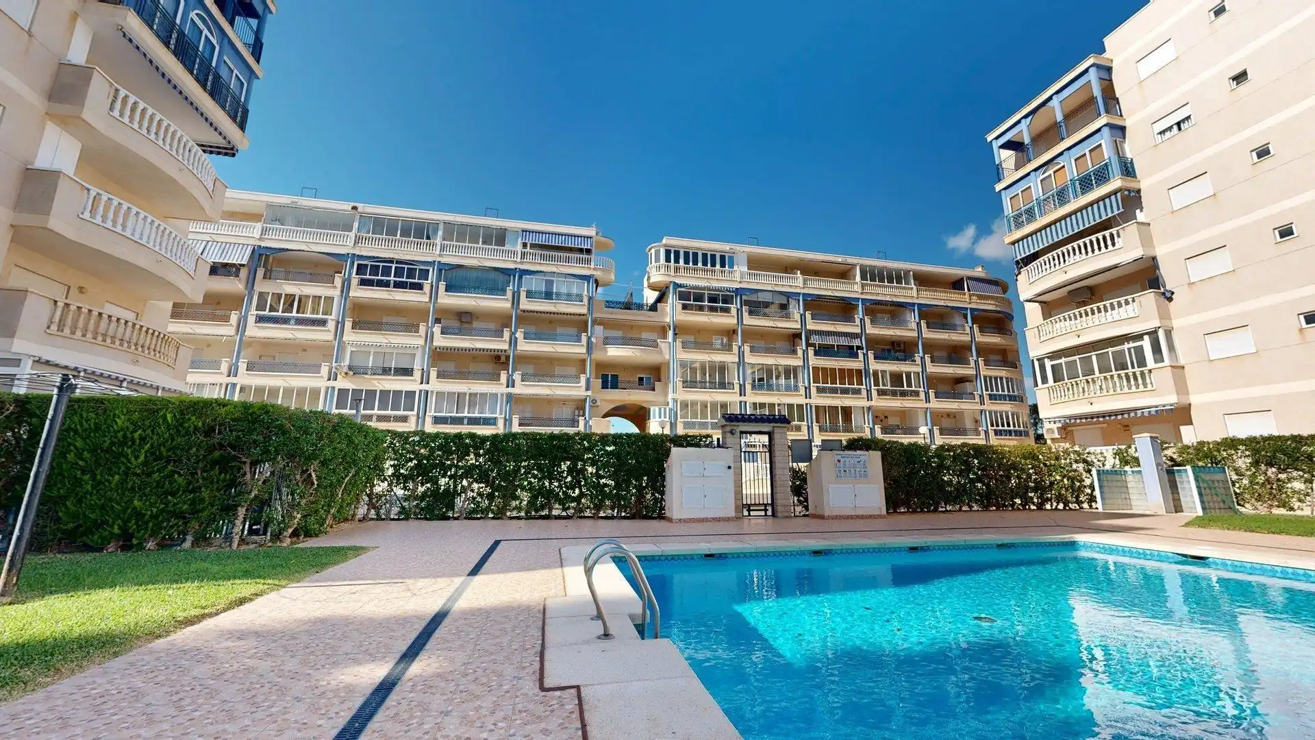 Apartament de lloguer a Avenida Costa Blanca, 19, Los Arenales del Sol