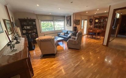 Living room of Flat for sale in Terrassa  with Heating, Parquet flooring and Balcony