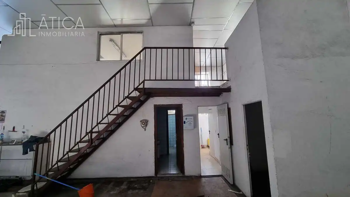 Industrial building for sale in Villares de la Reina, imagen 6
