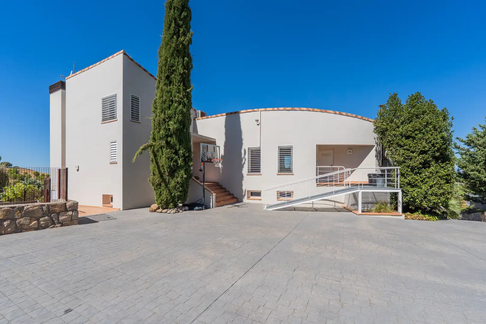 Detached house with pool for sale in Avenida de Atenas, imagen 5