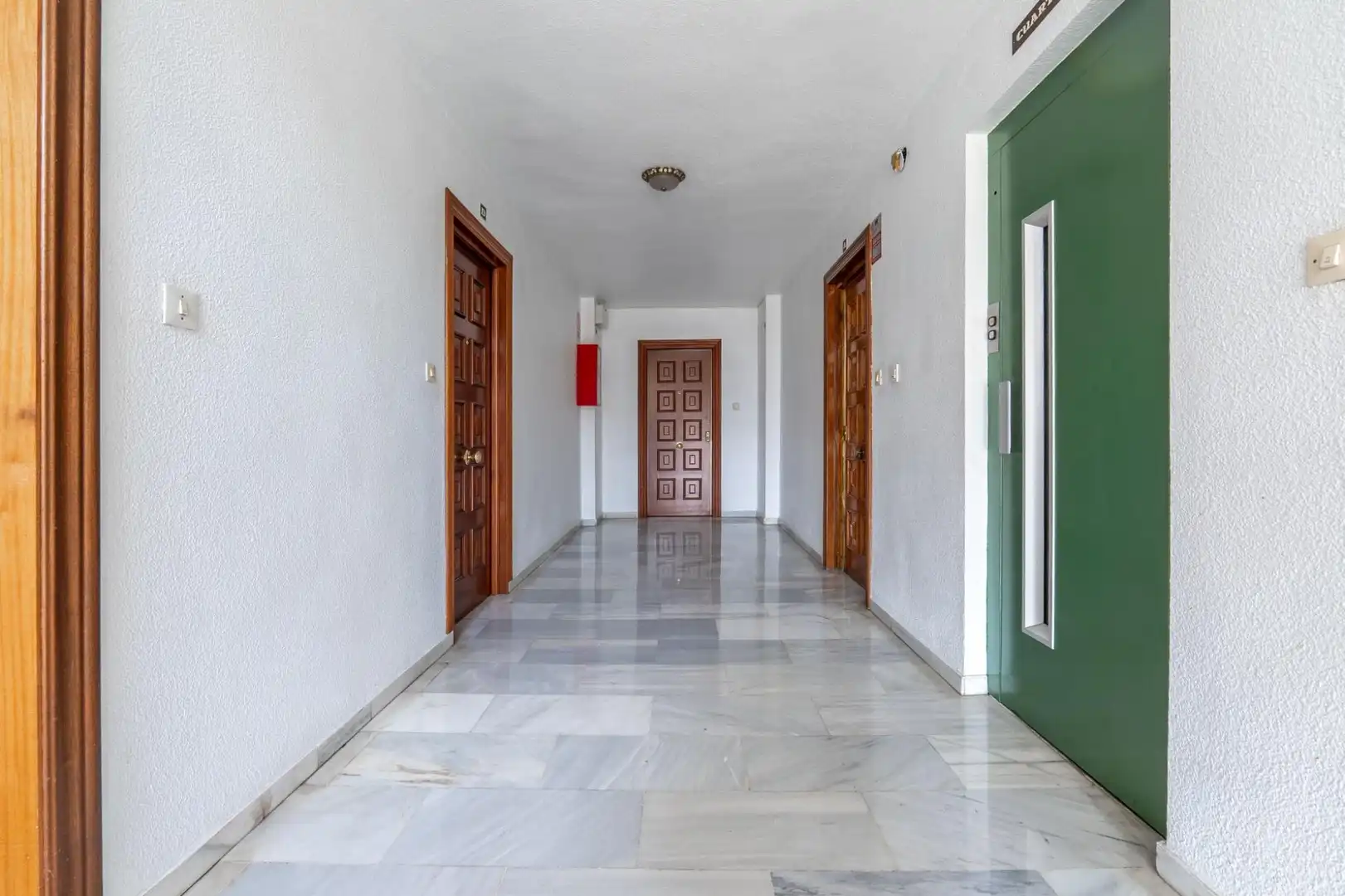 Flat for sale in Granada  with Air Conditioner, Terrace and Alarm