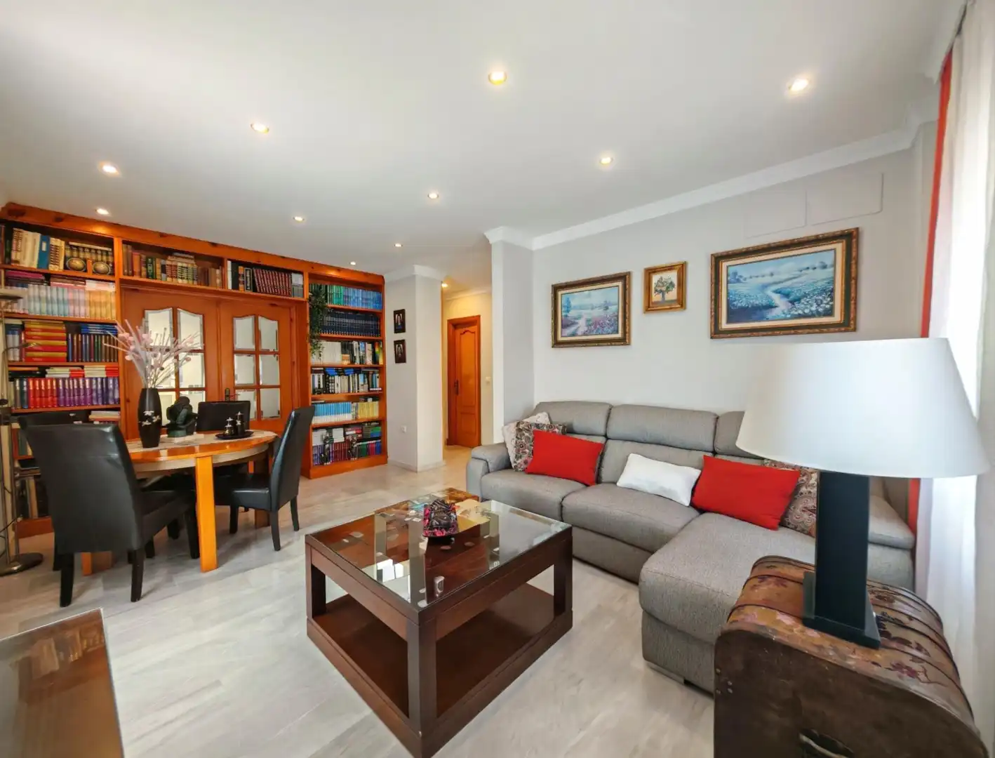 Sala de estar de Casa adosada en venta en San Fernando con Aire acondicionado, Calefacción y Jardín privado