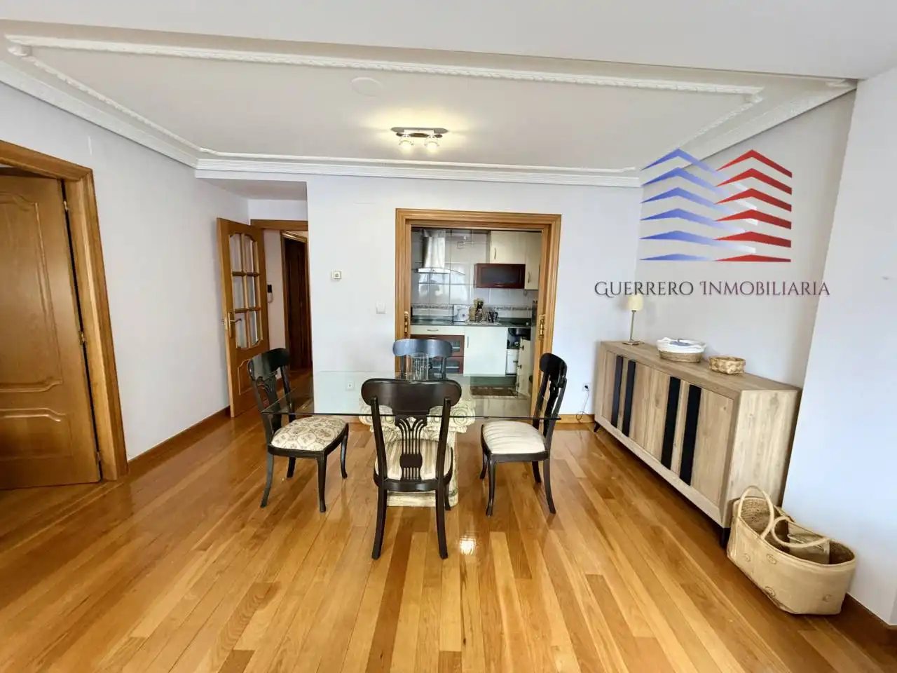 Dining room of Apartments for rent in Ourense Capital   with Heating, Parquet flooring and Storage room
