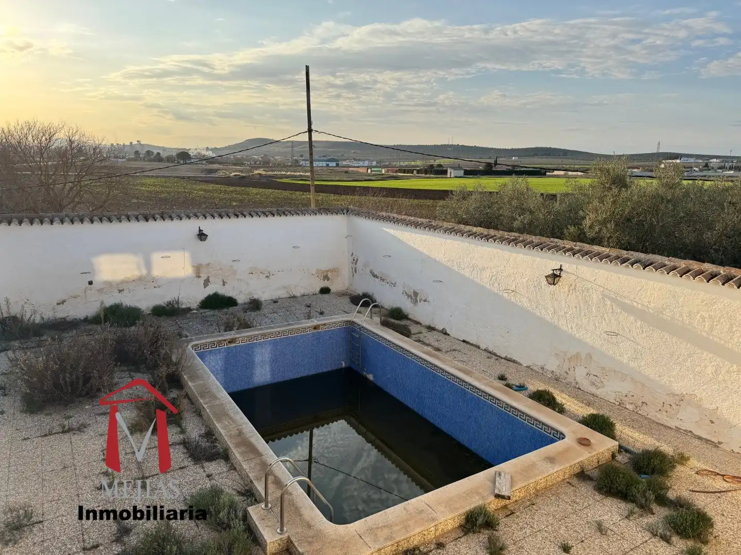 Piscina de Finca rústica en venda en Antequera amb Calefacció, Traster i Piscina