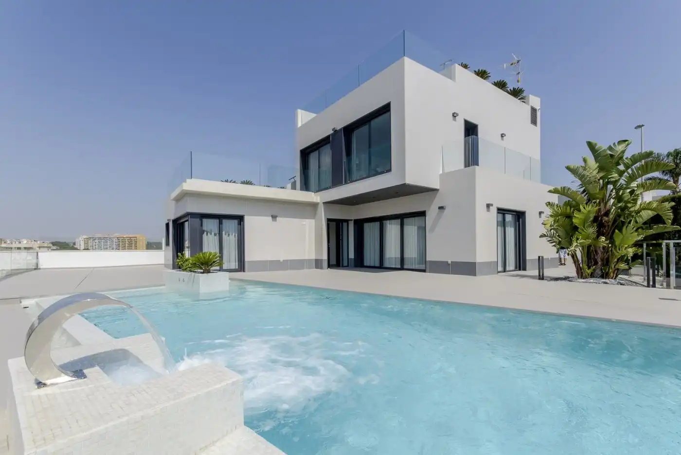 Villa avec piscine à vendre à Orihuela Costa