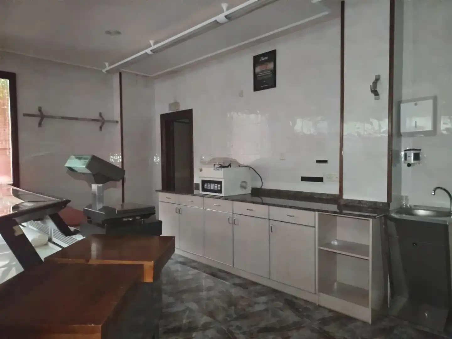 Cocina de Local en venta en  Logroño con Amueblado