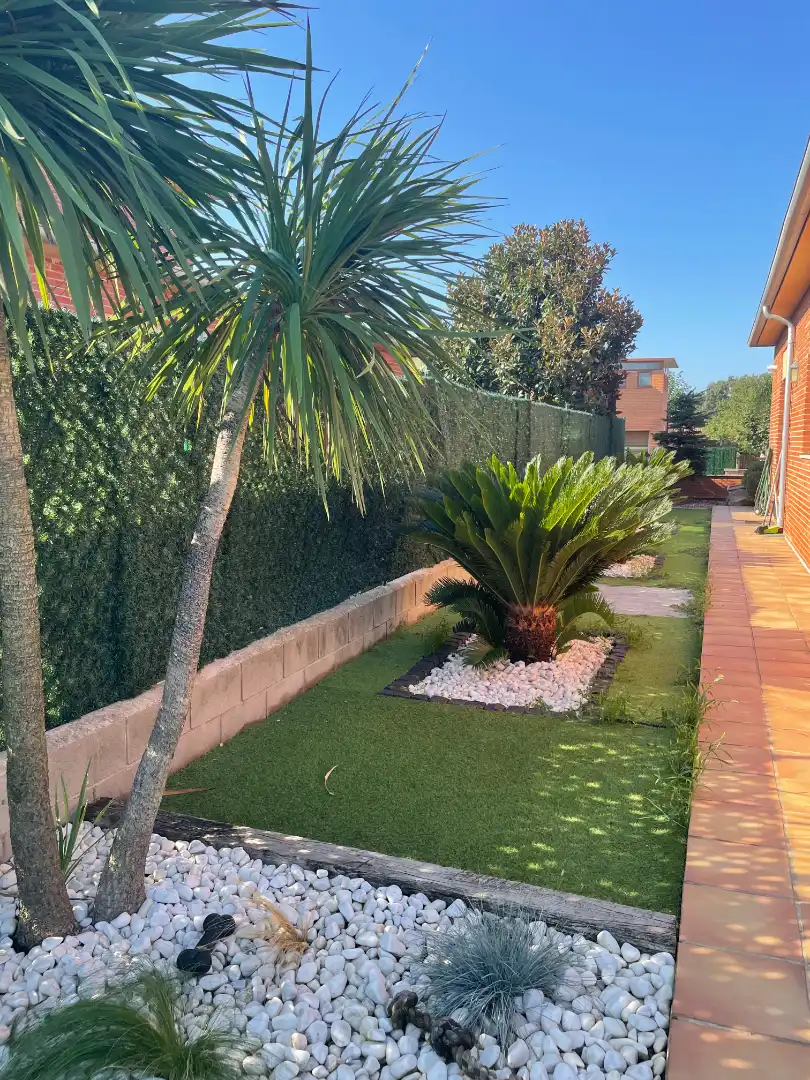 Jardín de Casa o chalet en venta en Llambilles con Aire acondicionado, Calefacción y Jardín privado