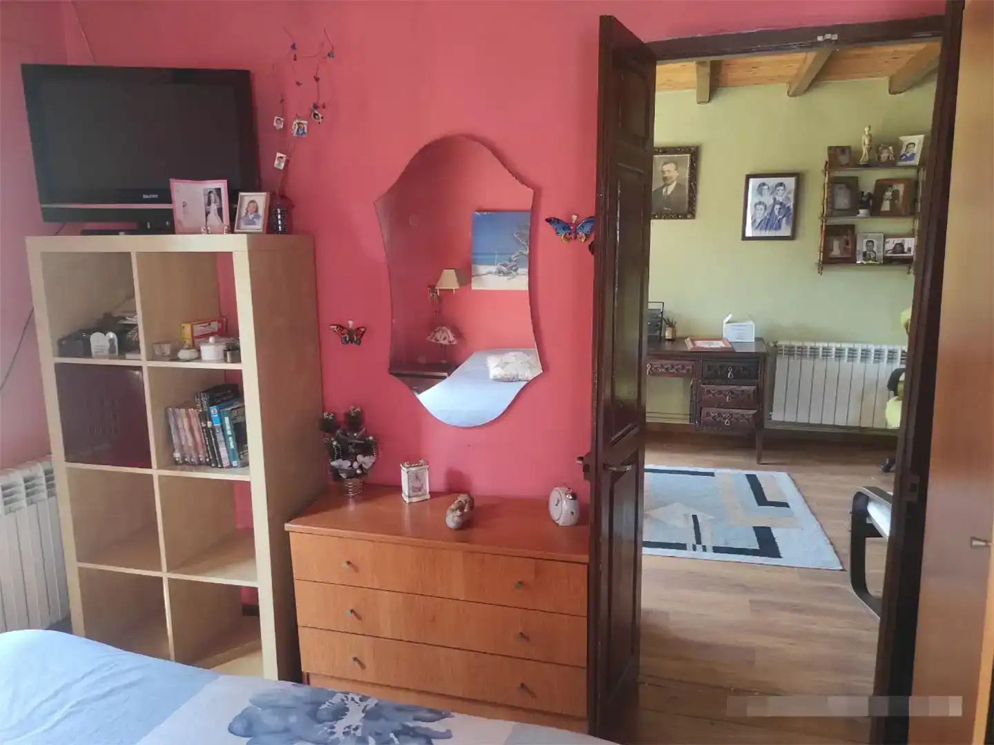 Dormitori de Casa o xalet en venda en Llanes